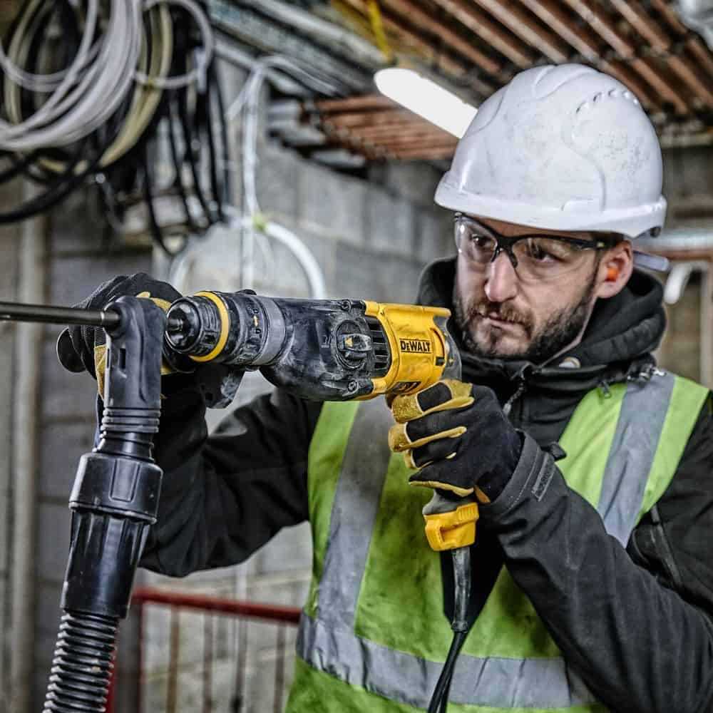 Dewalt 54V Cordless 48mm SDS-Max Rotary Hammer Drill with Active Vibration  Control, 10kg, Brushless Motor, with 2x 9.0Ah Li-ion Batteries, Charger and  Carry Case DCH733X2-GB: Shop Online at Best Price in UAE