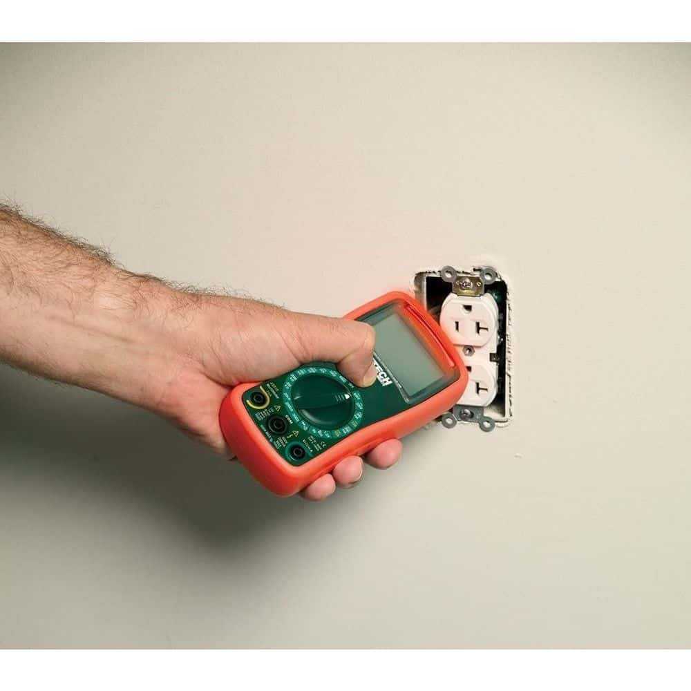 Extech Compact Digital Multimeter, 10A, CAT III 600V, Non-Contact Voltage Detection, Manual Ranging