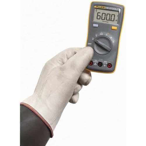 Fluke PalmSized Digital Multimeter, CAT III 600V, 10A 106 Shop Online at Best Price in UAE