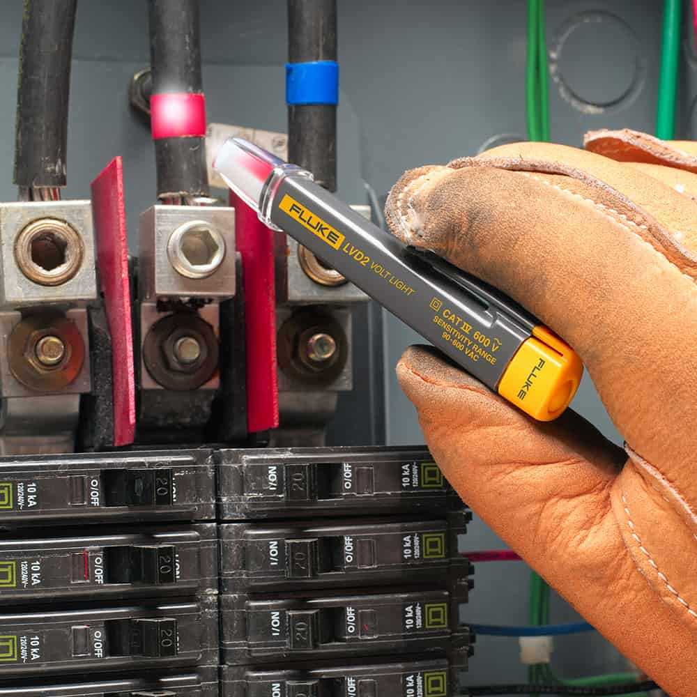 Fluke Non-Contact Voltage Tester, 90 To 600V AC
