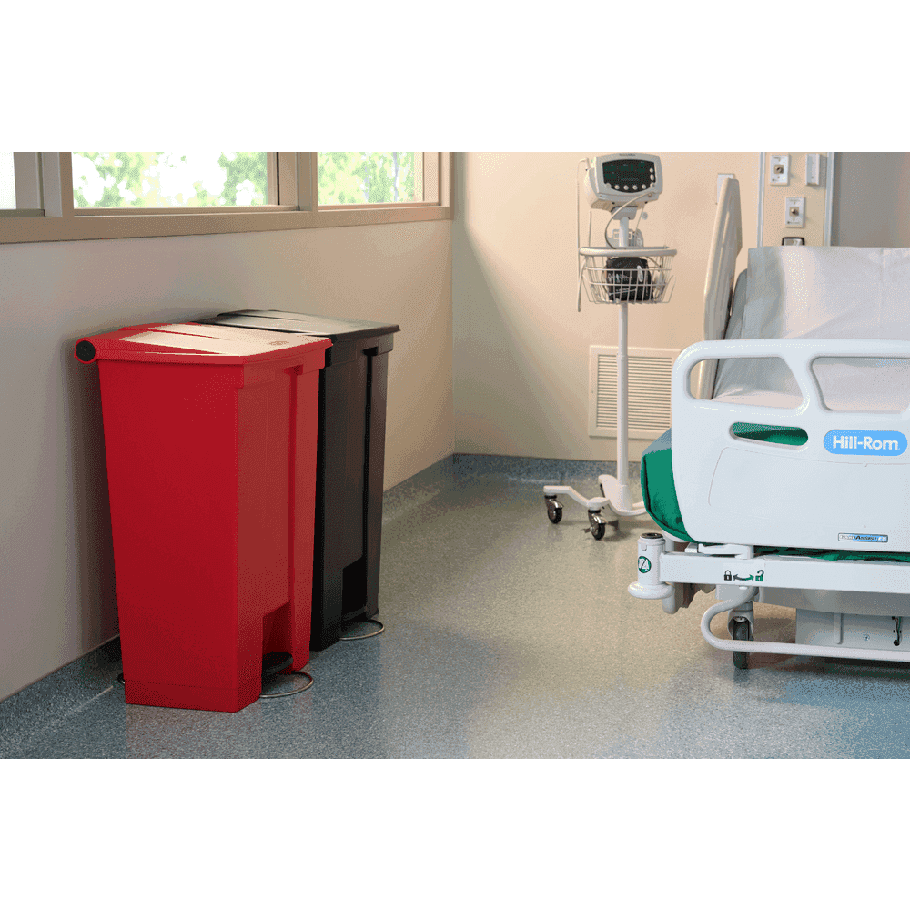 Rubbermaid FG614600RED