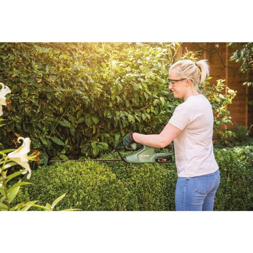 Bosch EASYHEDGE CUT 18-45
