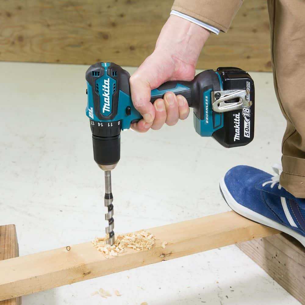 Makita DDF483Z