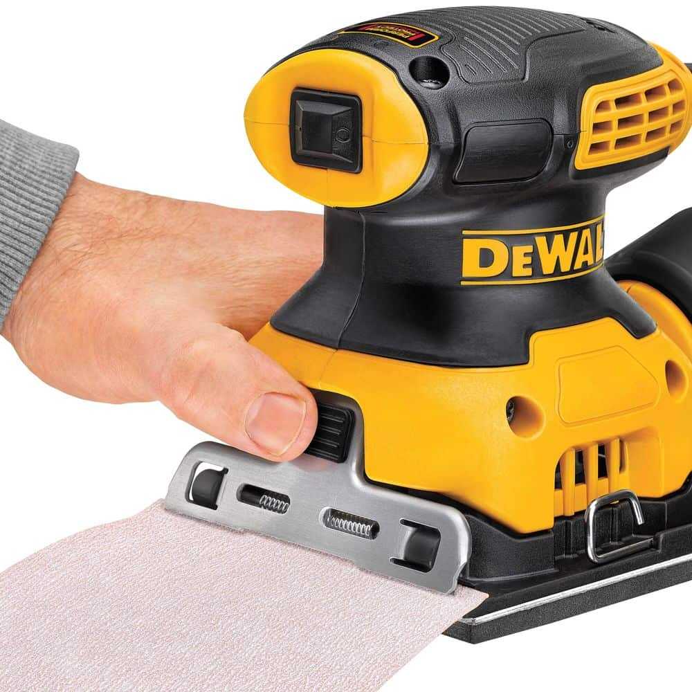 Dewalt DWE6411-QS