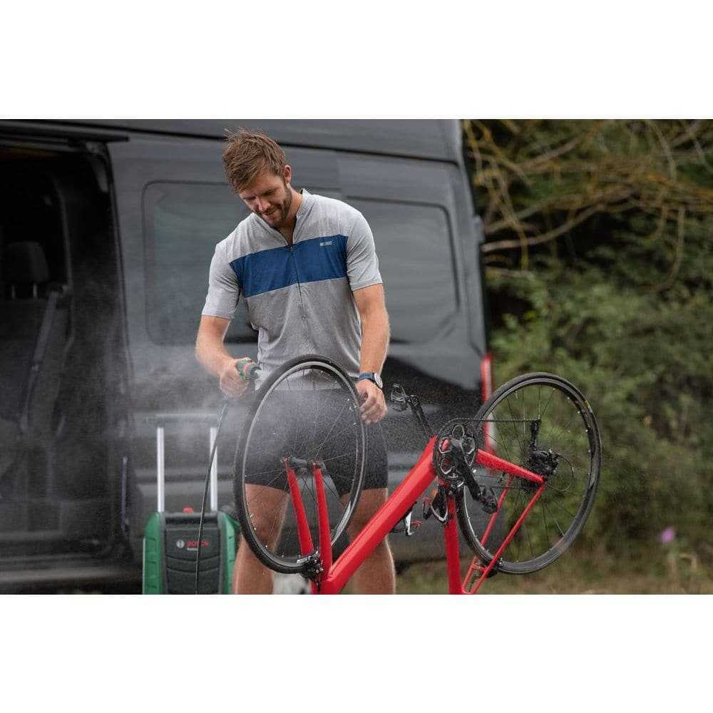 Bosch cordless pressure washer hotsell