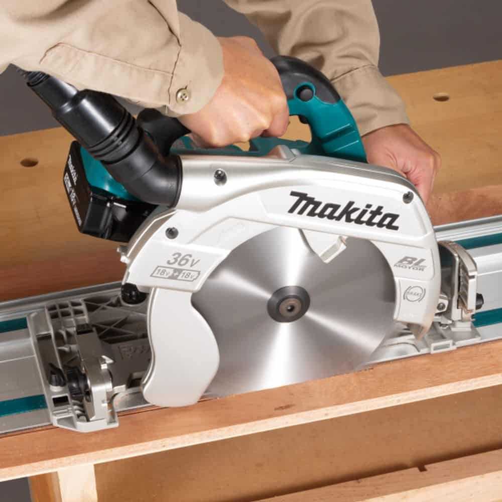 Makita DHS900Z
