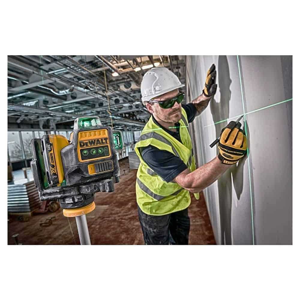 Dewalt 10.8V Multi-Line Green Laser Level, 30m, 360°, Self Leveling, with  2Ah Li-Ion Battery, Charger, Bracket, Glasses, Target Card and Case  DCE089D1G-GB: Shop Online at Best Price in UAE