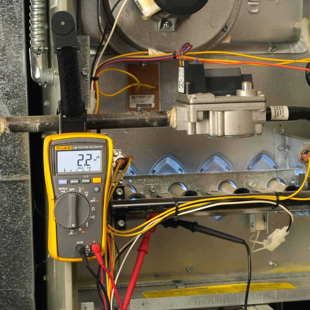 Fluke Digital HVAC Multimeter, CAT III 600V, -40°C to 400°C, 600μA