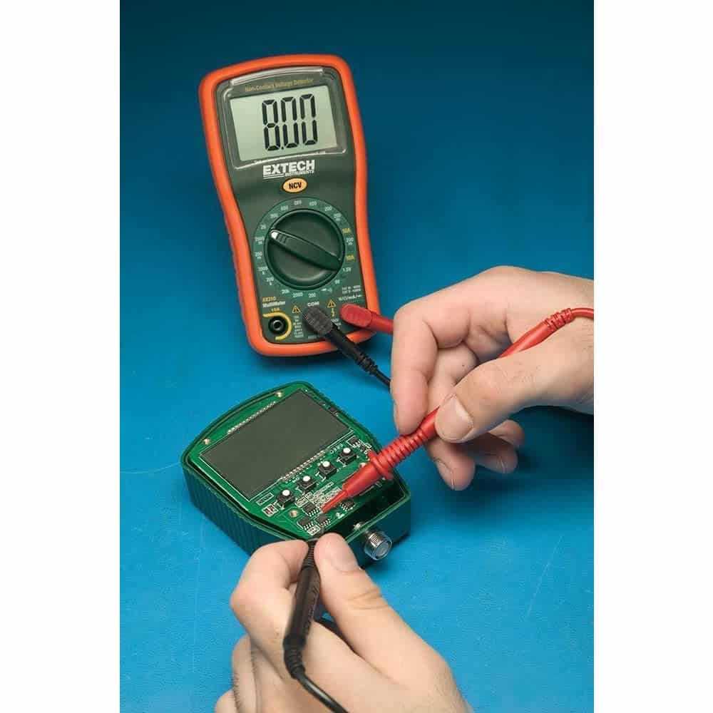 Extech Compact Digital Multimeter, 10A, CAT III 600V, Non-Contact Voltage Detection, Manual Ranging