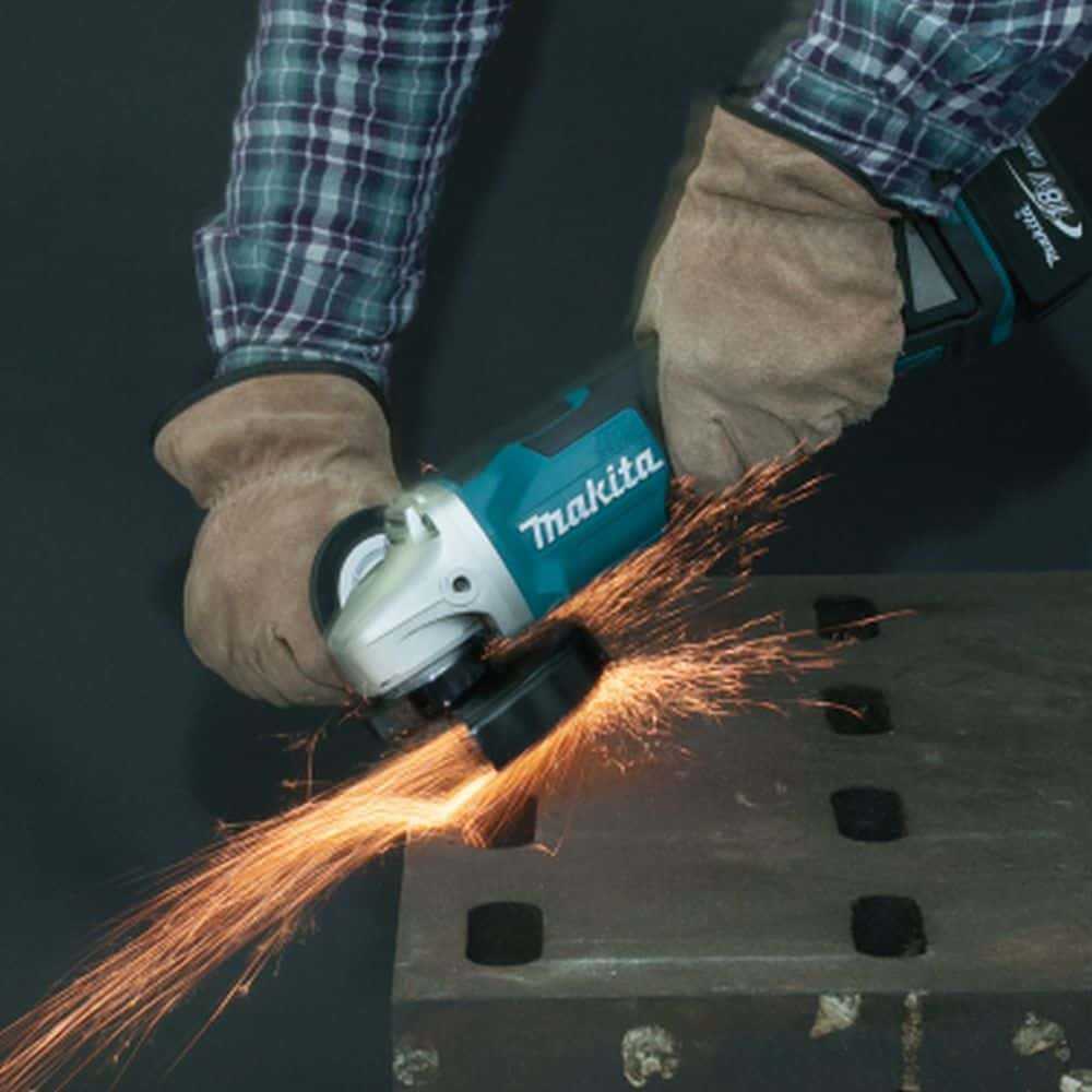 Makita DGA455RFJ