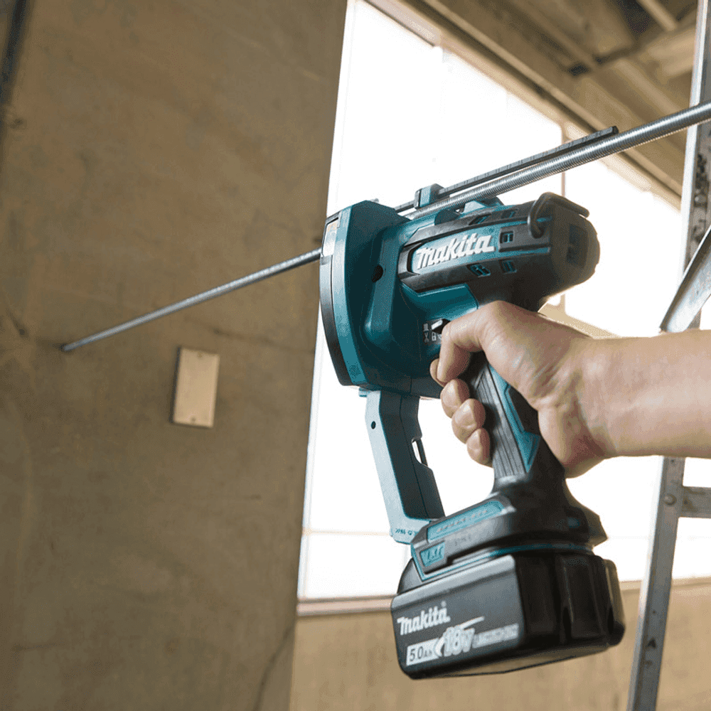 Makita DSC102ZJ