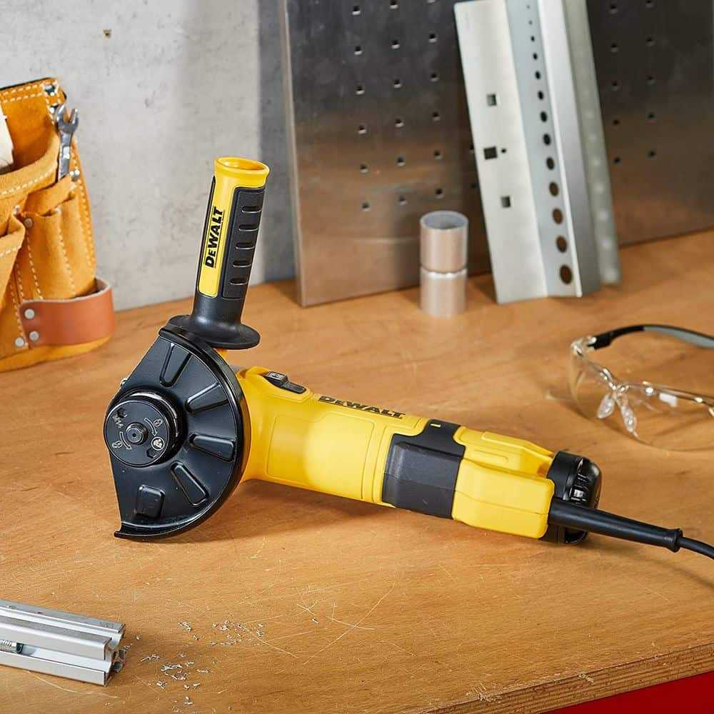 Dewalt DWE4257-QS
