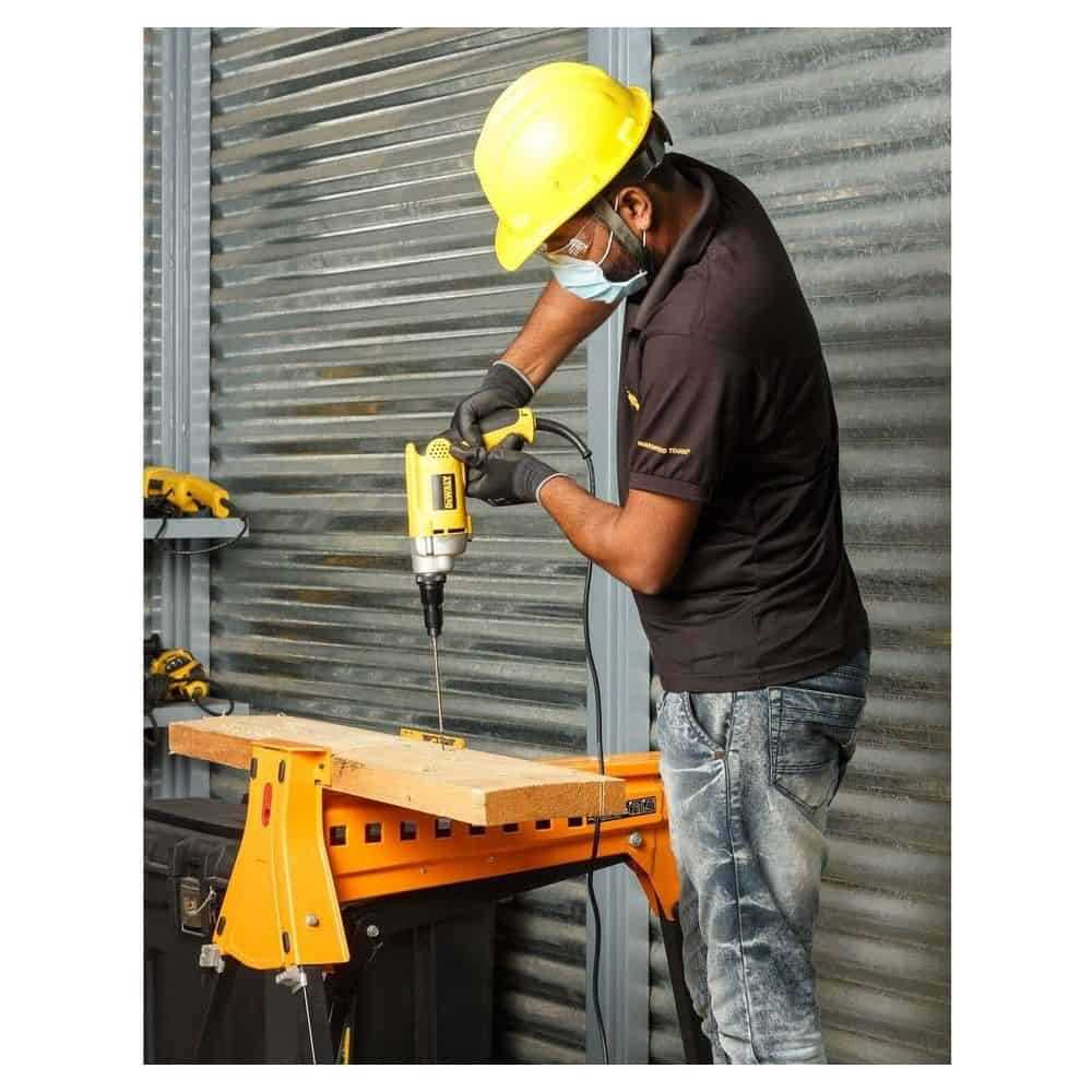 Dewalt 220V Electric Versaclutch Screwdriver, 6.3mm, 540W, 1000 RPM, 26 Nm, Variable Torque Control